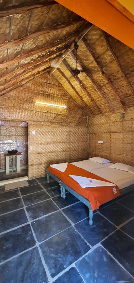 Hotel Lazy Panda Hampi Exterior foto