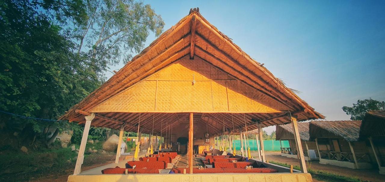 Hotel Lazy Panda Hampi Exterior foto