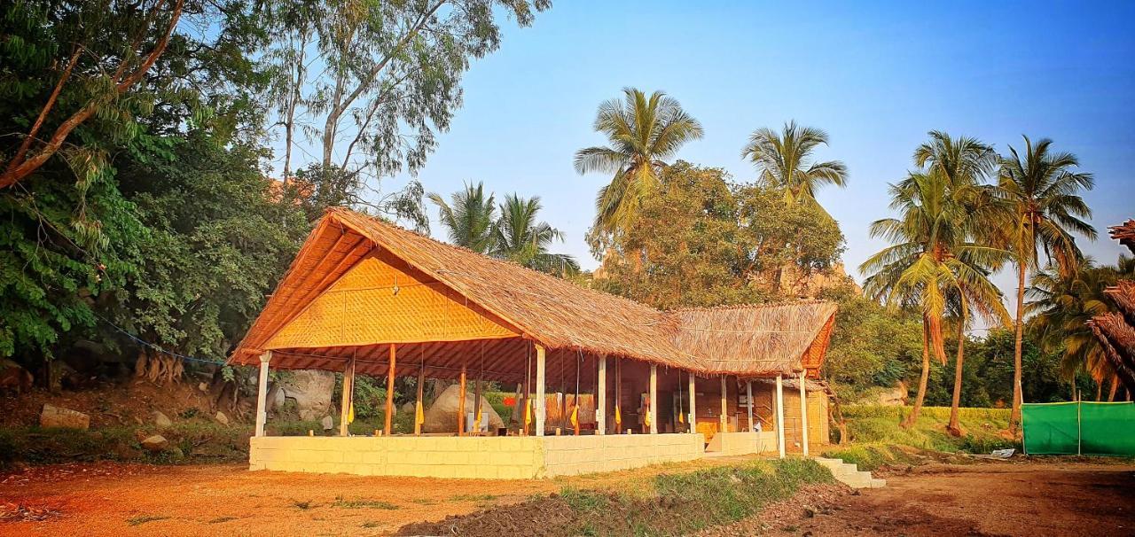 Hotel Lazy Panda Hampi Exterior foto