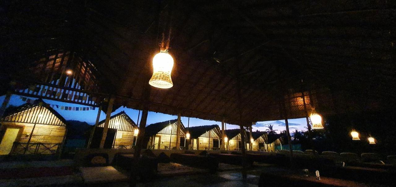 Hotel Lazy Panda Hampi Exterior foto