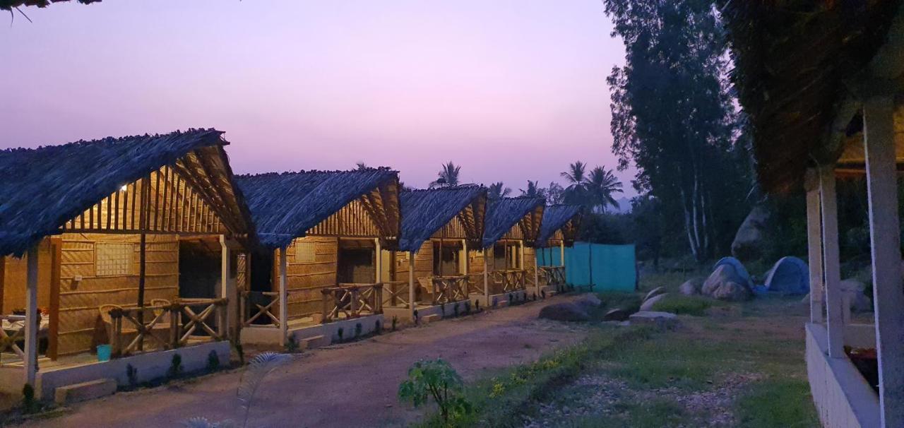 Hotel Lazy Panda Hampi Exterior foto